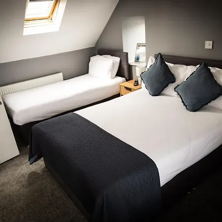 The Junction Gastro Bar & *