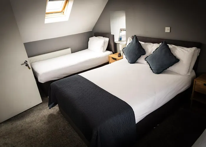 The Junction Gastro Bar & *